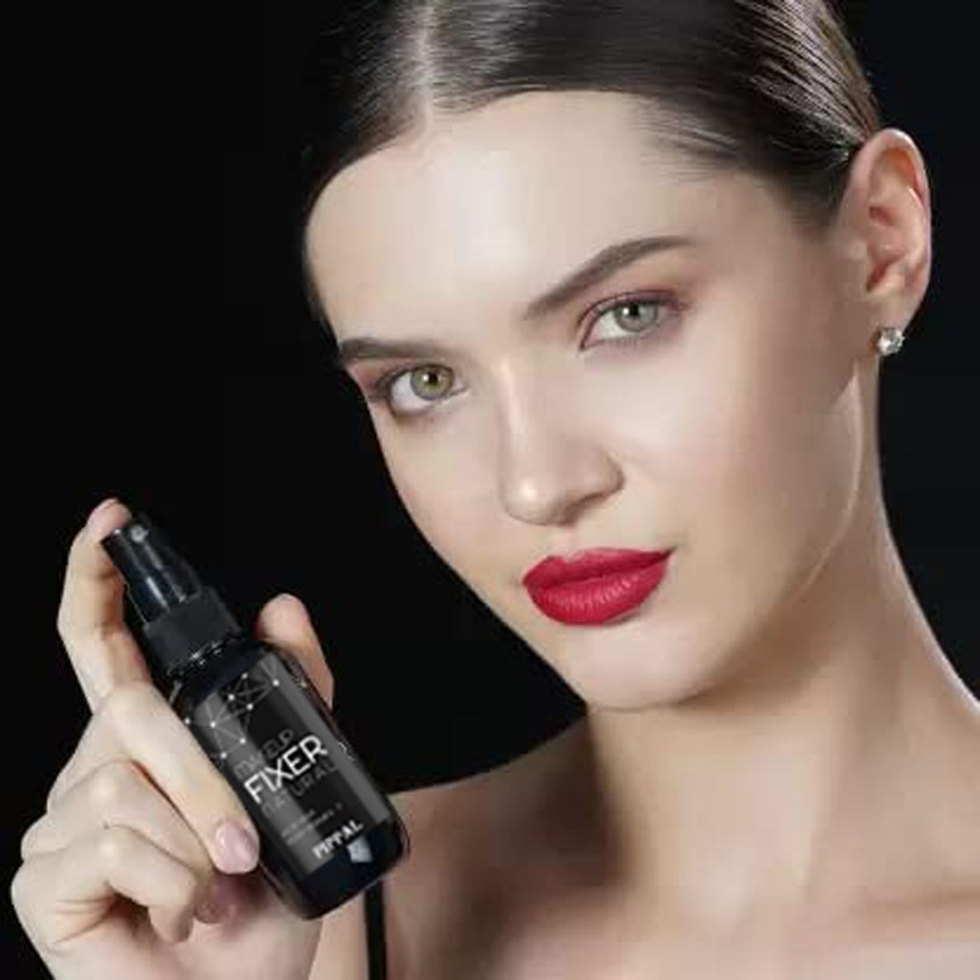 Pippal Beauty Makeup Fixer Natural Dewy Finish with Vitamin E And Aloe Vera Long-Lasting Hydrating & Refreshing Setting Spray 80ml (Pack of 1) with Sky High Supar Black Mscara